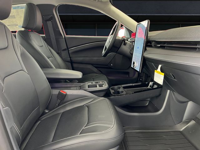 2025 Ford Mustang Mach-E Premium - Photo 15