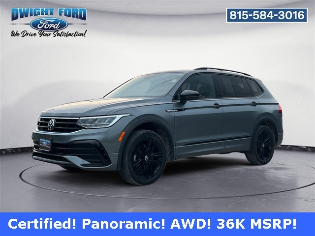 2022 Volkswagen Tiguan SE R-LINE BLACK's photo