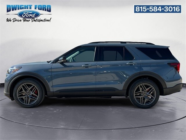 2025 Ford Explorer ST photo 2