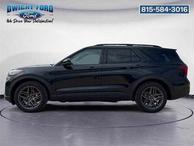 2025 Ford Explorer ST photo 2