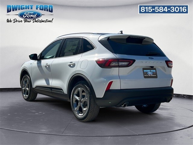 2026 Ford Escape ST-Line photo 3