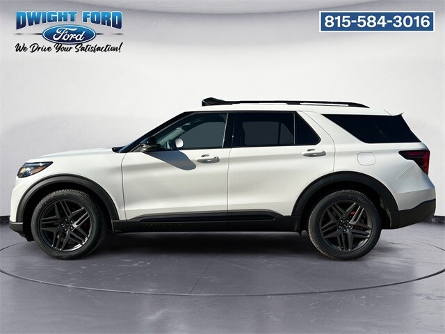 2026 Ford Explorer ST photo 2