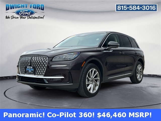 2023 Lincoln Corsair Base's photo