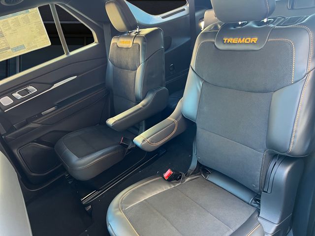 2026 Ford Explorer Tremor - Photo 13