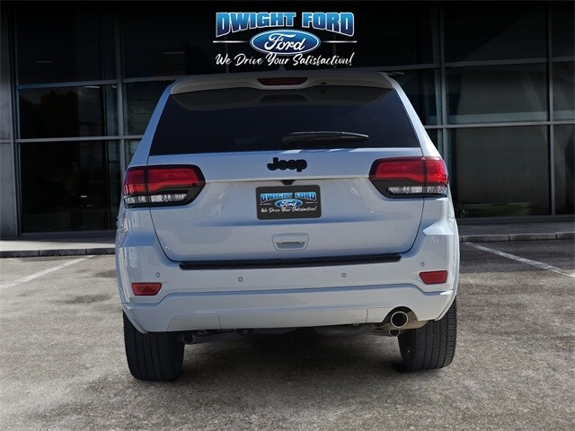 2021 Jeep Grand Cherokee Laredo X photo 4
