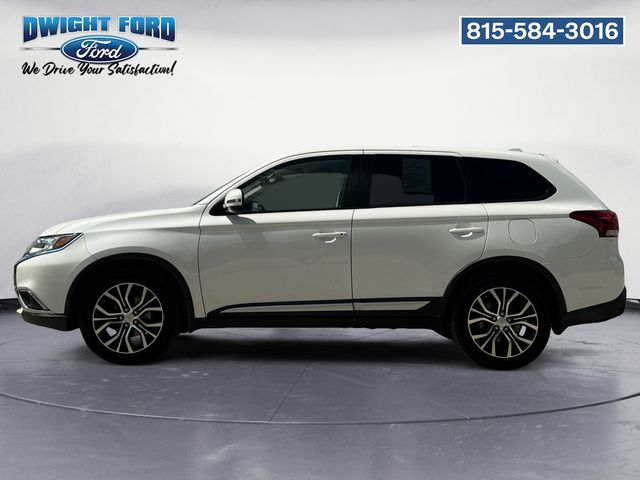 Used 2017 Mitsubishi Outlander SE with VIN JA4AD3A3XHZ014329 for sale in Dwight, IL