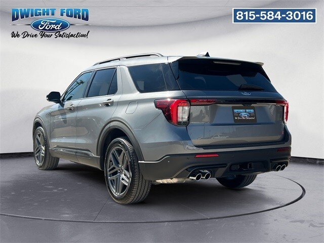 2025 Ford Explorer ST photo 2