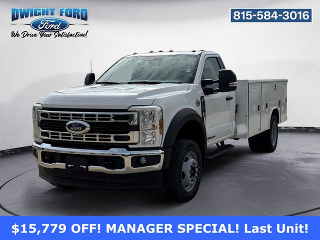 2025 Ford F-450 Chassis Truck Regular Cab 