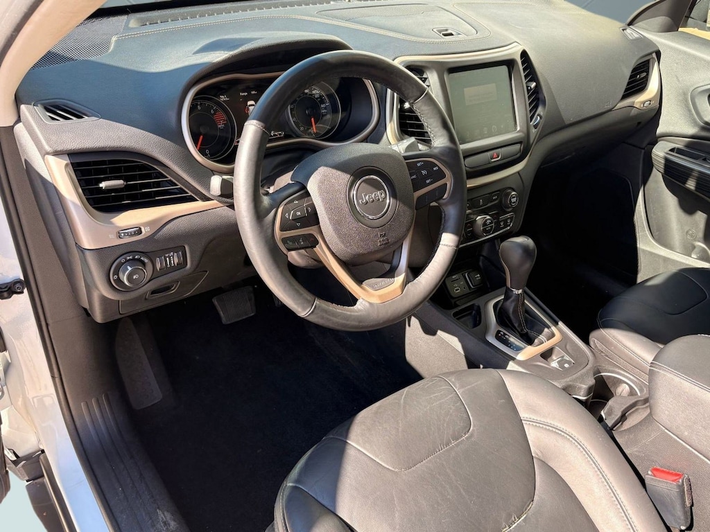 Used 2016 Jeep Cherokee Limited SUV