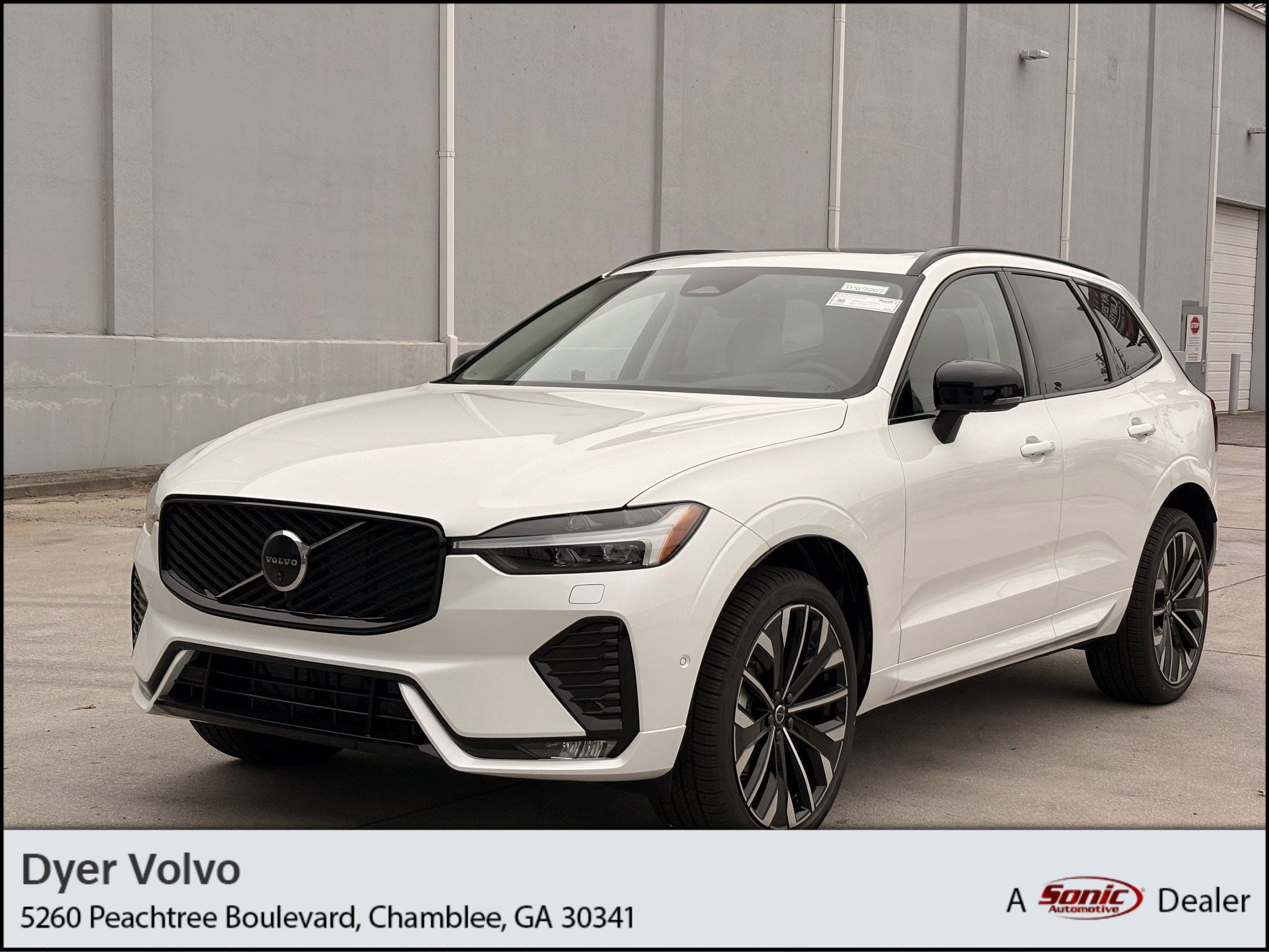 2026 Volvo XC60 Ultra's photo