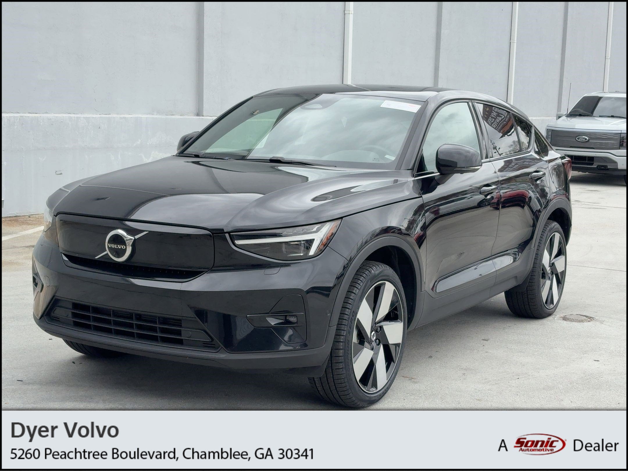 2023 Volvo C40 Ultimate's photo