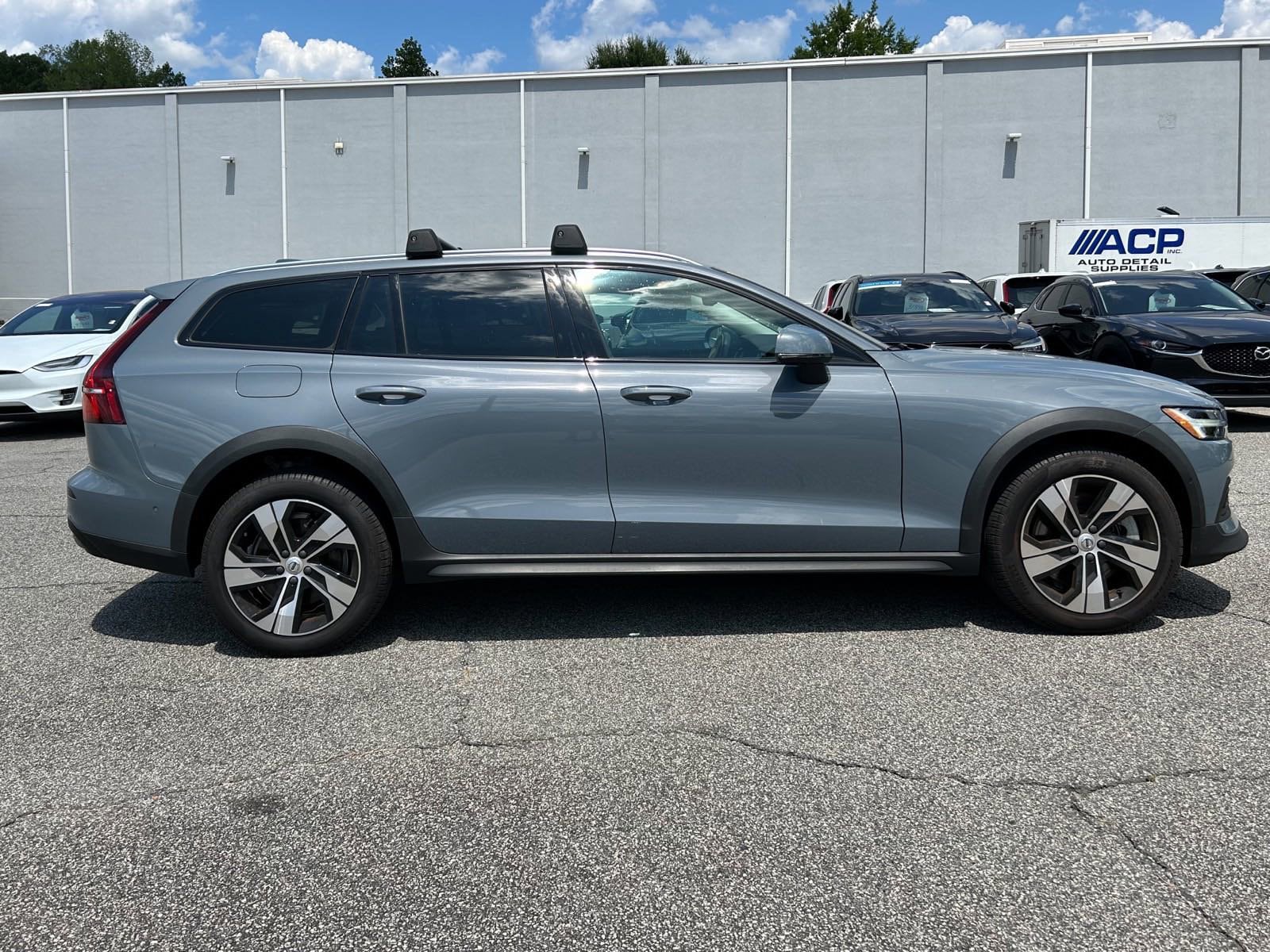 Certified 2023 Volvo V60 Cross Country Plus with VIN YV4L12WZ1P2112541 for sale in Chamblee, GA