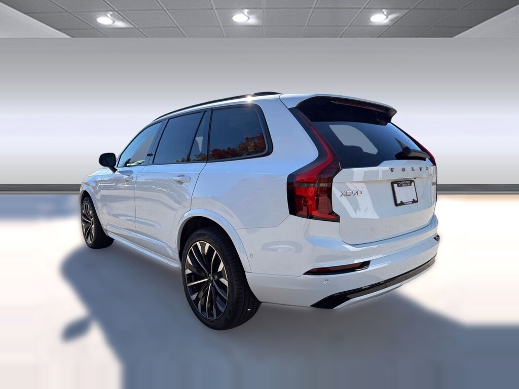 New 2026 Volvo XC90 B6 Ultra Dark Theme 7-Seater SUV