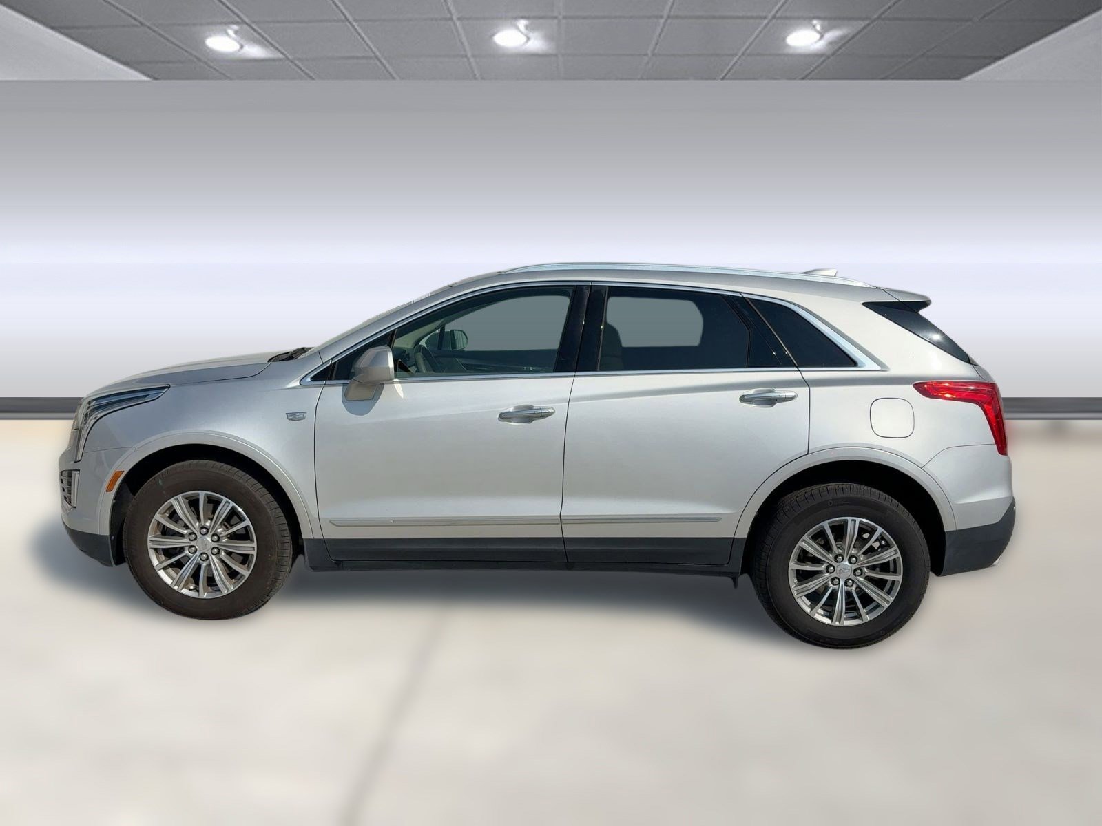 2017 Cadillac XT5 Luxury photo 2