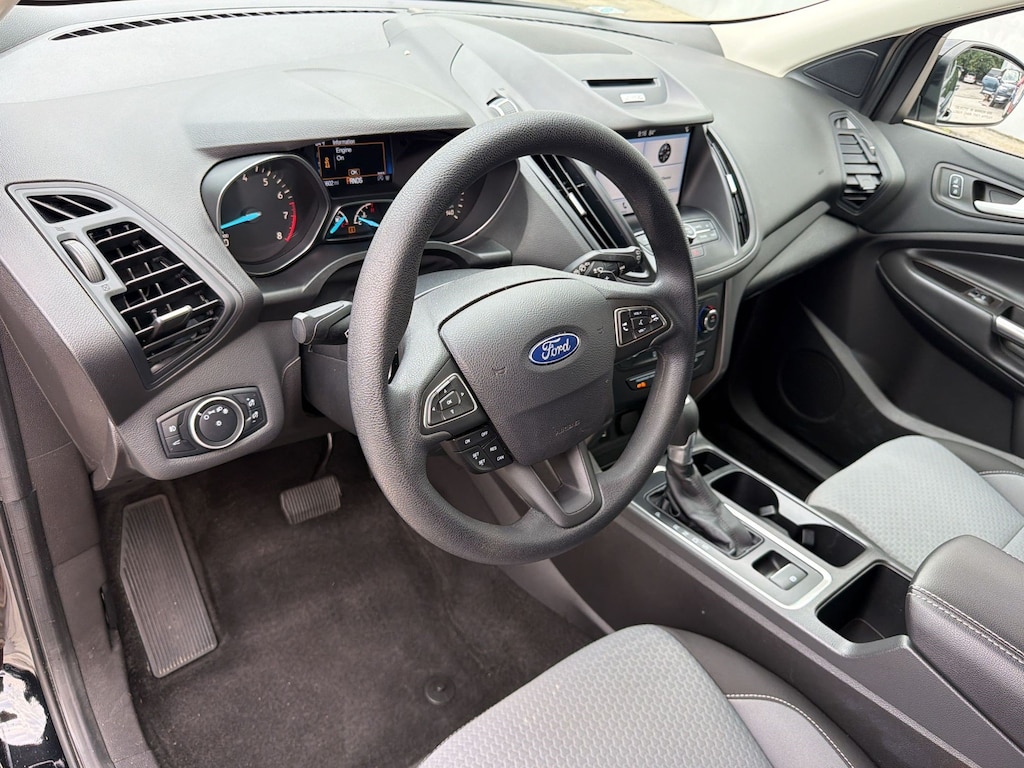 Used 2017 Ford Escape SE SUV