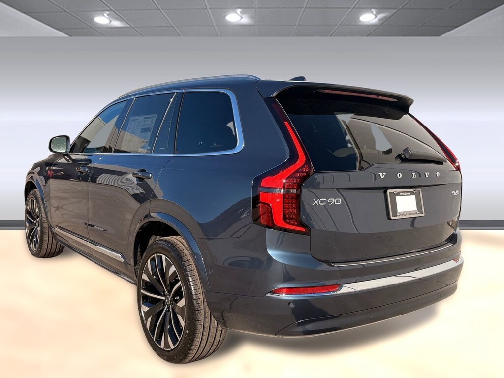 New 2026 Volvo XC90 B6 Plus 7-Seater SUV