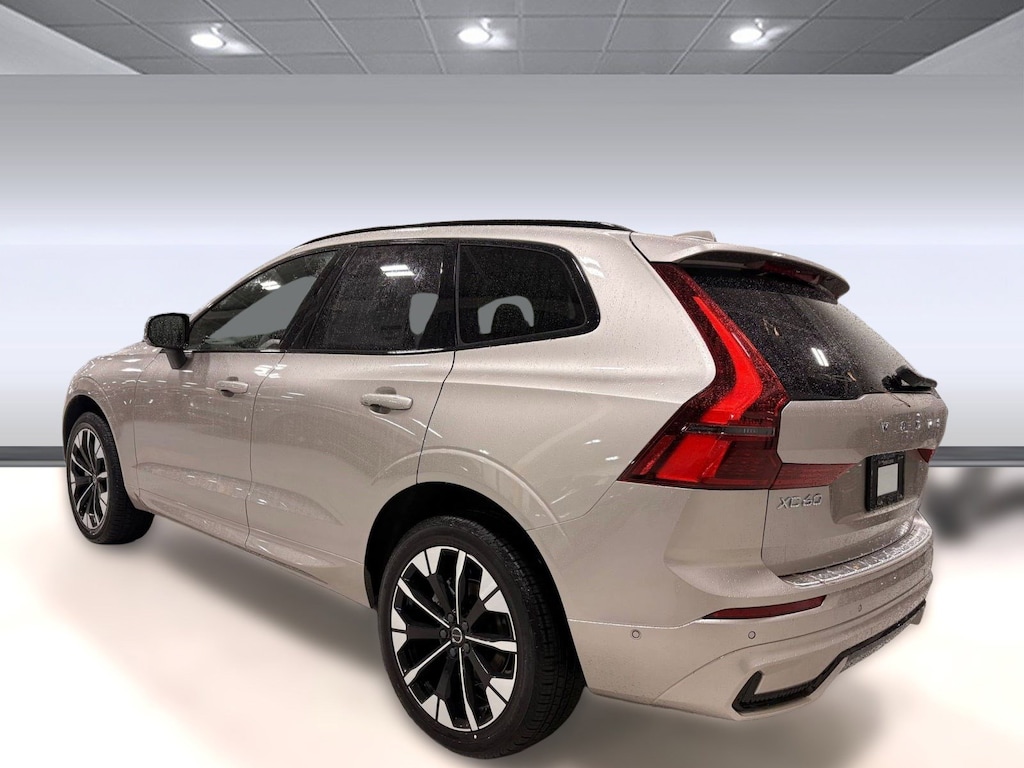 New 2026 Volvo XC60 B5 Plus SUV