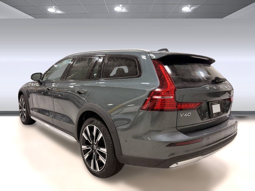 New 2026 Volvo V60 Cross Country B5 Ultra Wagon