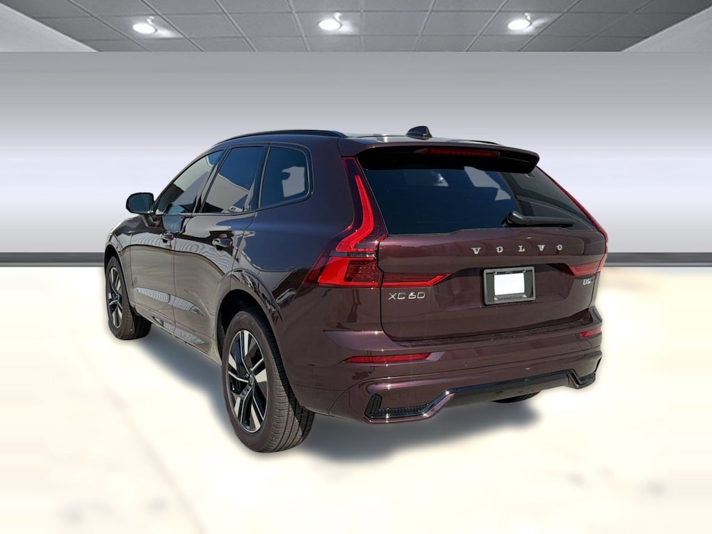 New 2026 Volvo XC60 B5 Plus SUV
