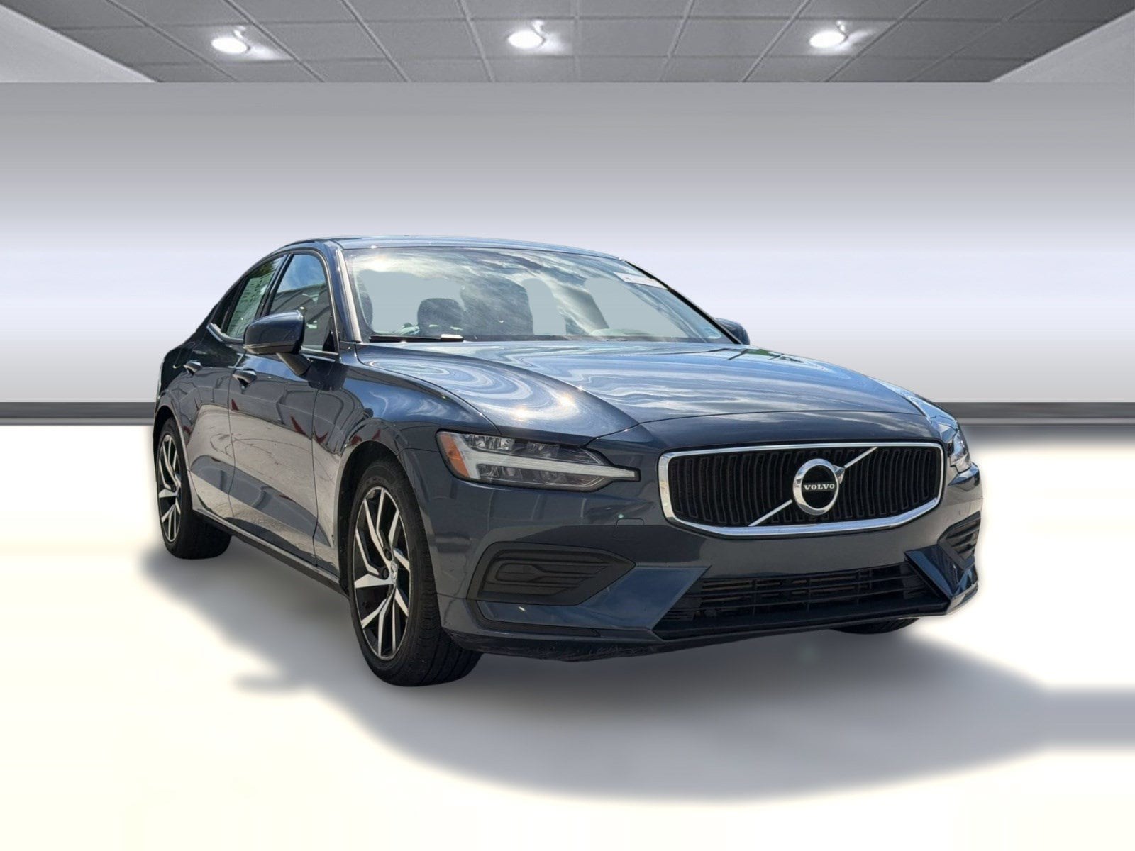 S60 Momentum Sedan