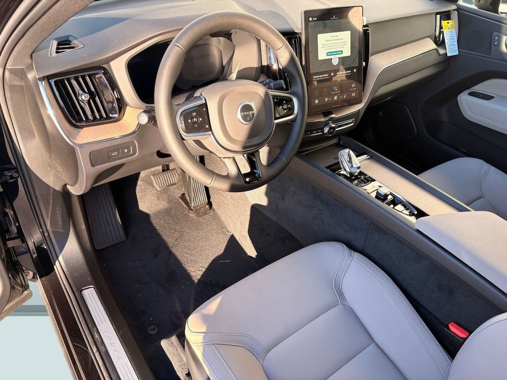 New 2026 Volvo XC60 plug-in hybrid T8 Core SUV