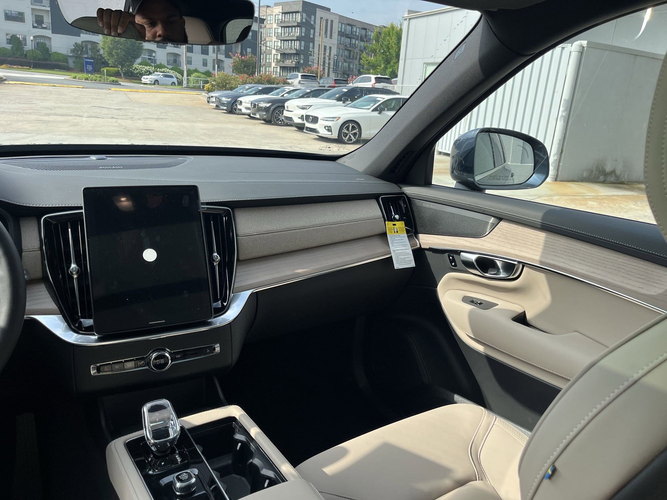 2026 Volvo XC90 Plus - Photo 26