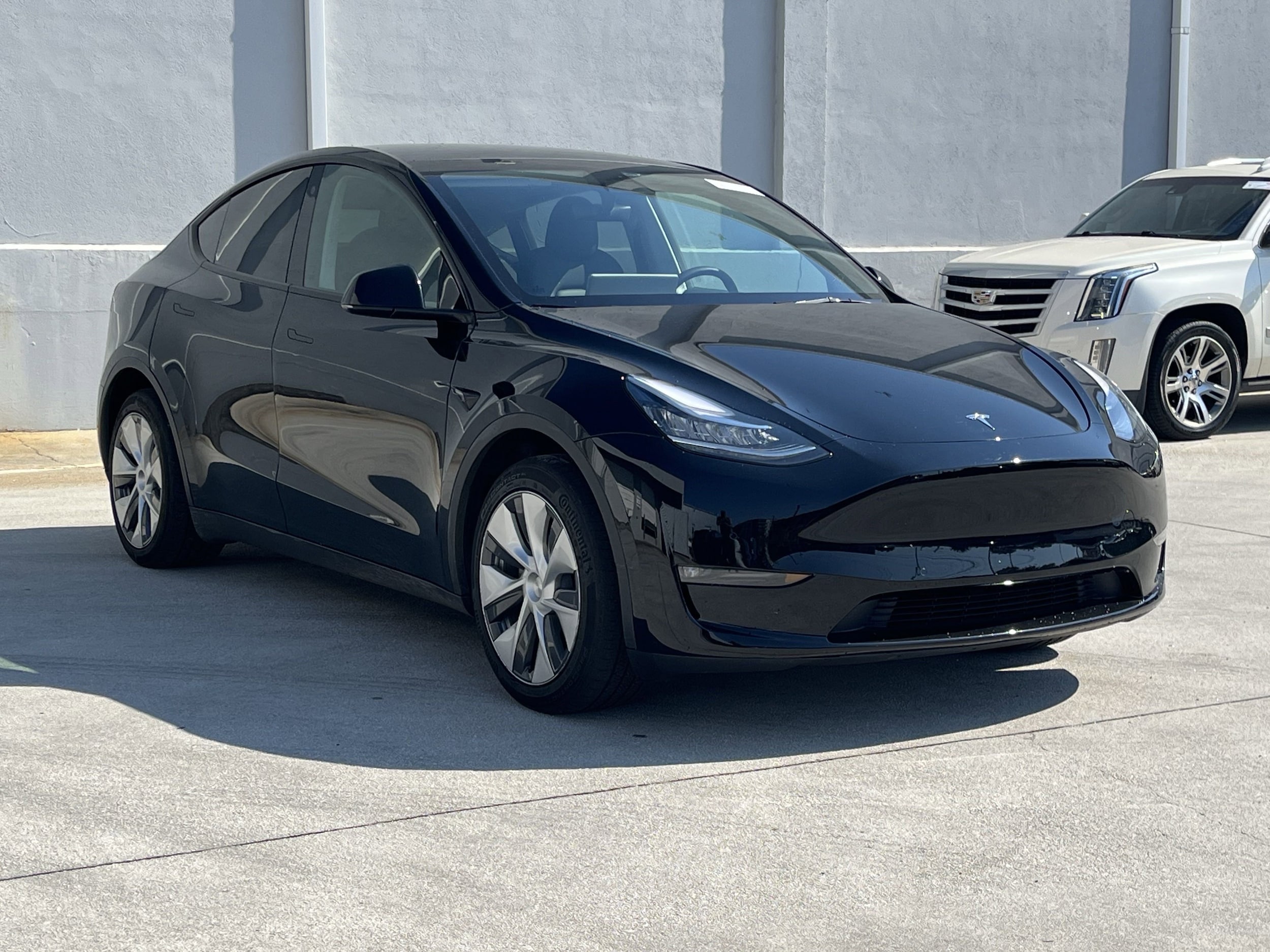 Used 2022 Tesla Model Y Long Range with VIN 7SAYGAEE7NF568704 for sale in Chamblee, GA