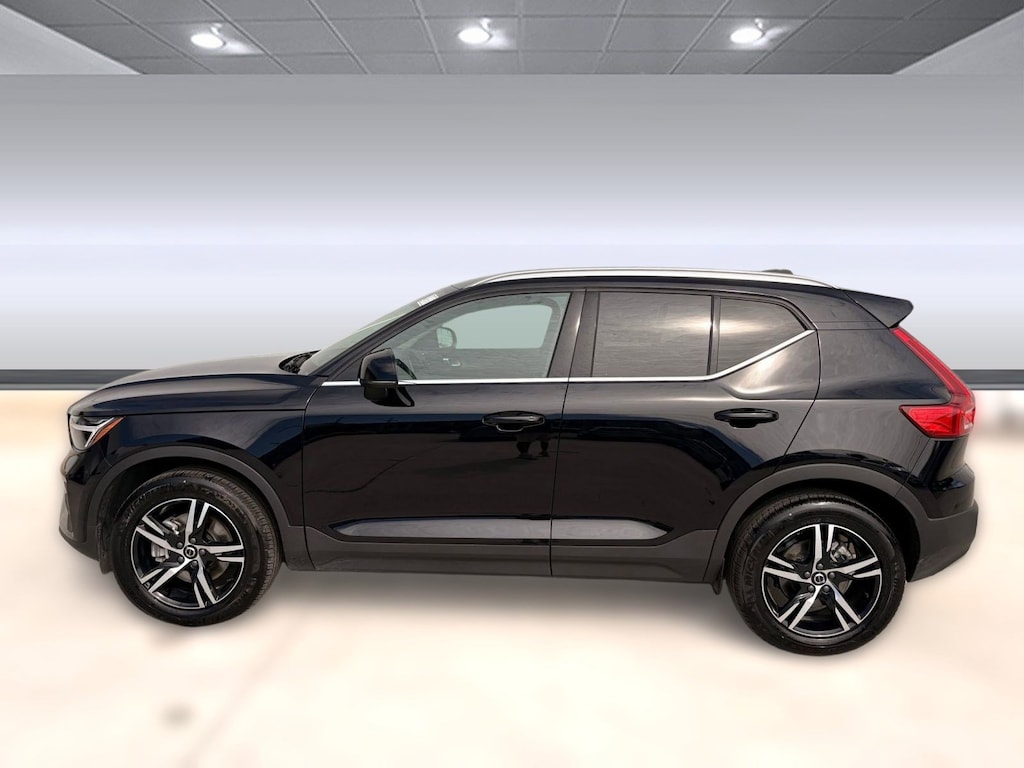 Certified 2025 Volvo XC40 Core Bright Theme SUV