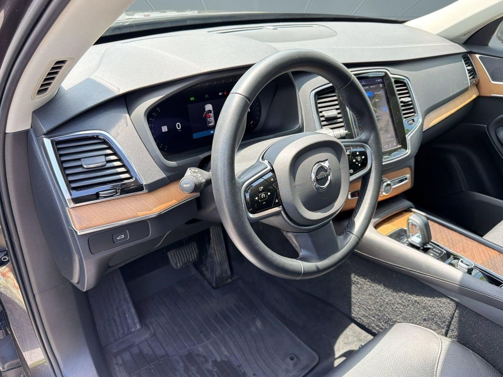 XC90 Plus SUV