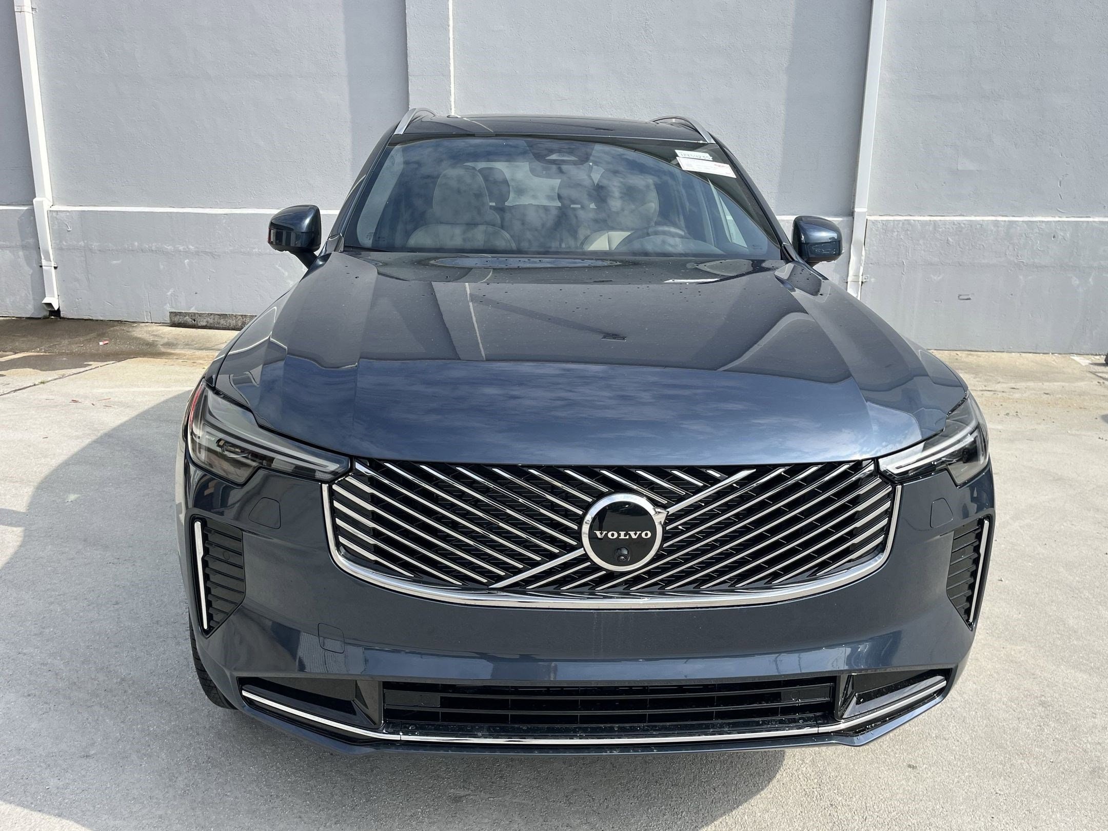 2026 Volvo XC90 Plus - Photo 6