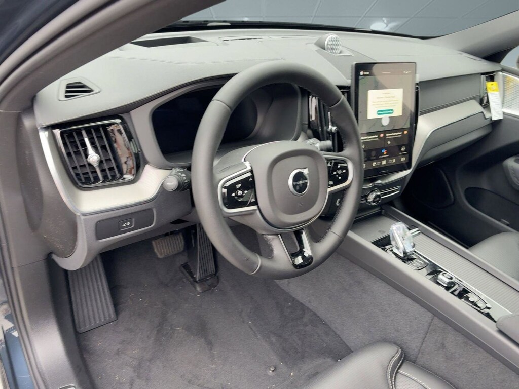 New 2026 Volvo XC60 B5 Ultra Black Edition SUV