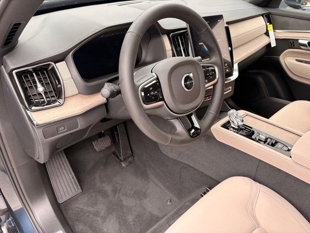 New 2026 Volvo XC90 B6 Plus 7-Seater SUV