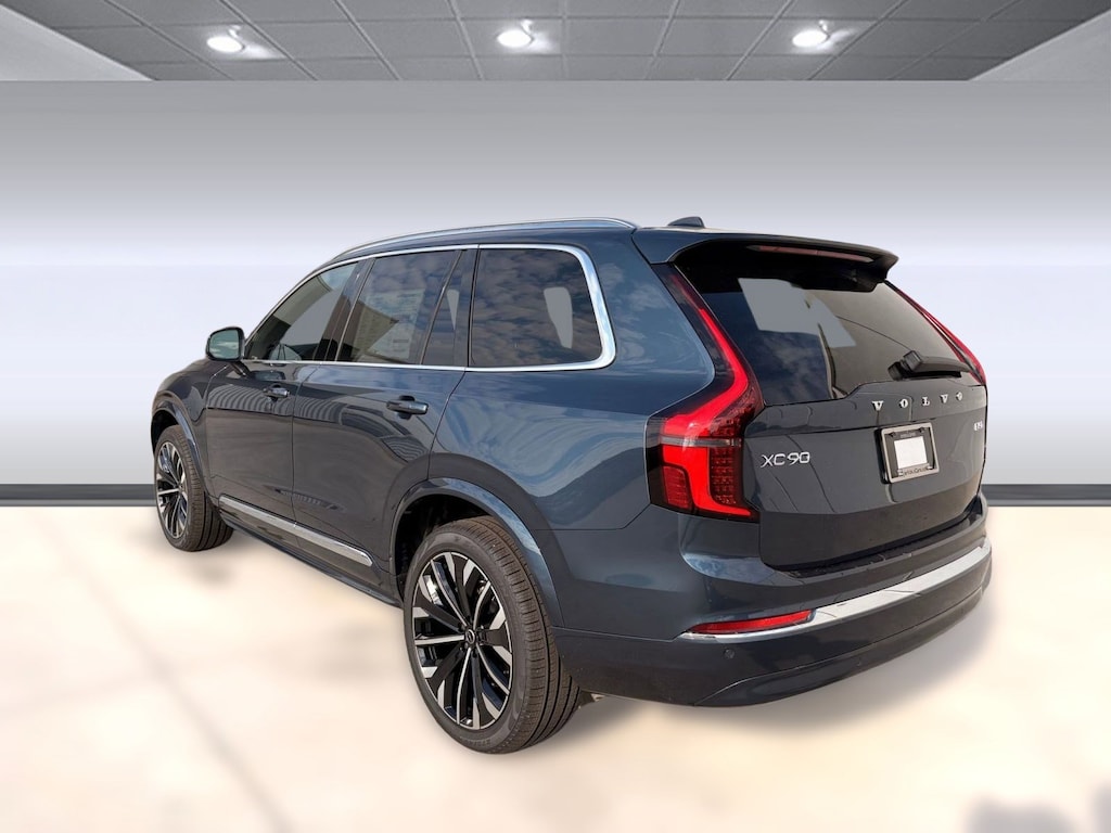 New 2026 Volvo XC90 B5 Core SUV
