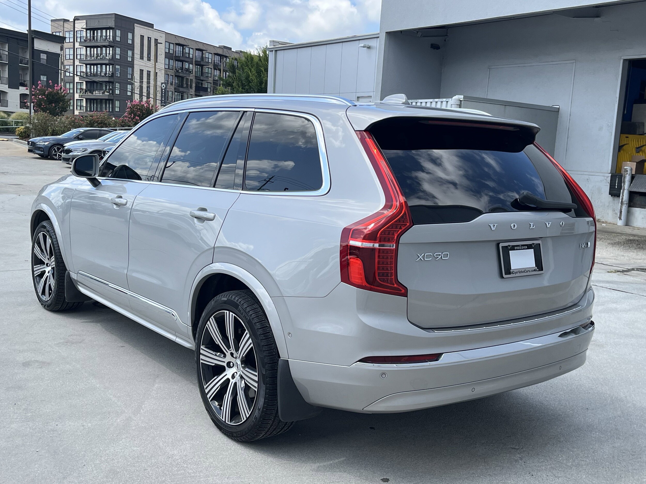 2023 Volvo XC90 Ultimate photo 3