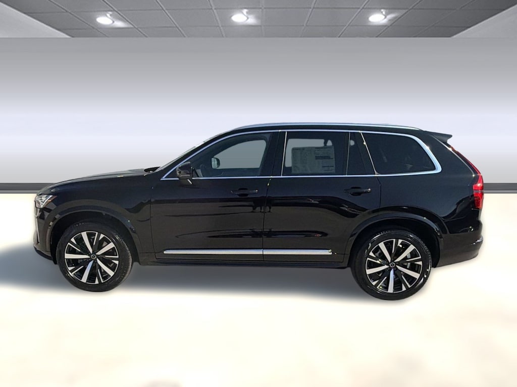 New 2026 Volvo XC90 B5 Core SUV
