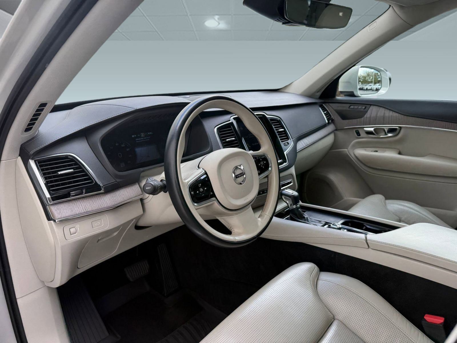 2021 Volvo XC90 Inscription photo 4