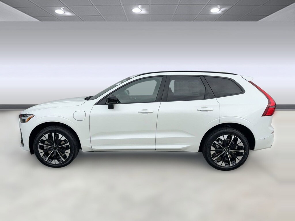 New 2026 Volvo XC60 plug-in hybrid T8 Plus SUV