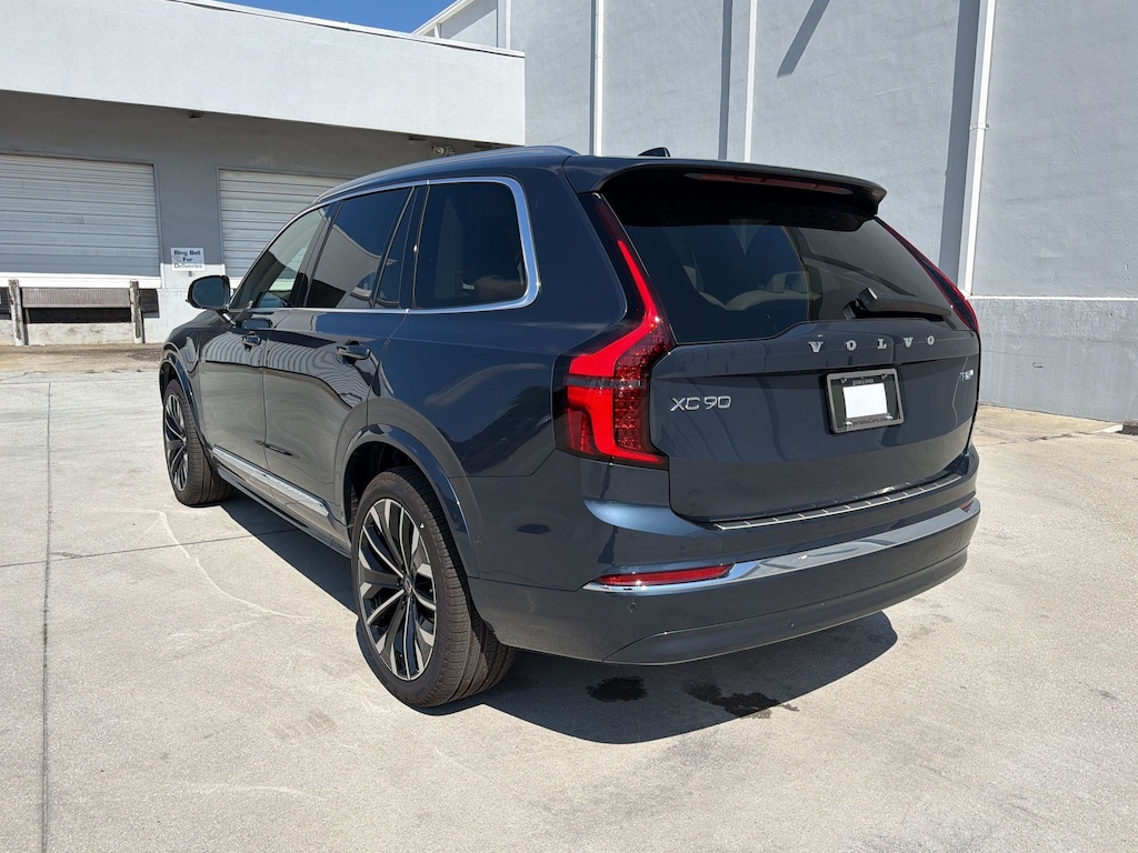 New 2026 Volvo XC90 plug-in hybrid T8 Ultra 7-Seater SUV
