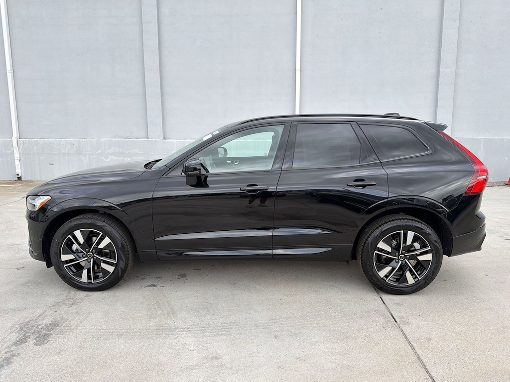 New 2026 Volvo XC60 B5 Plus SUV