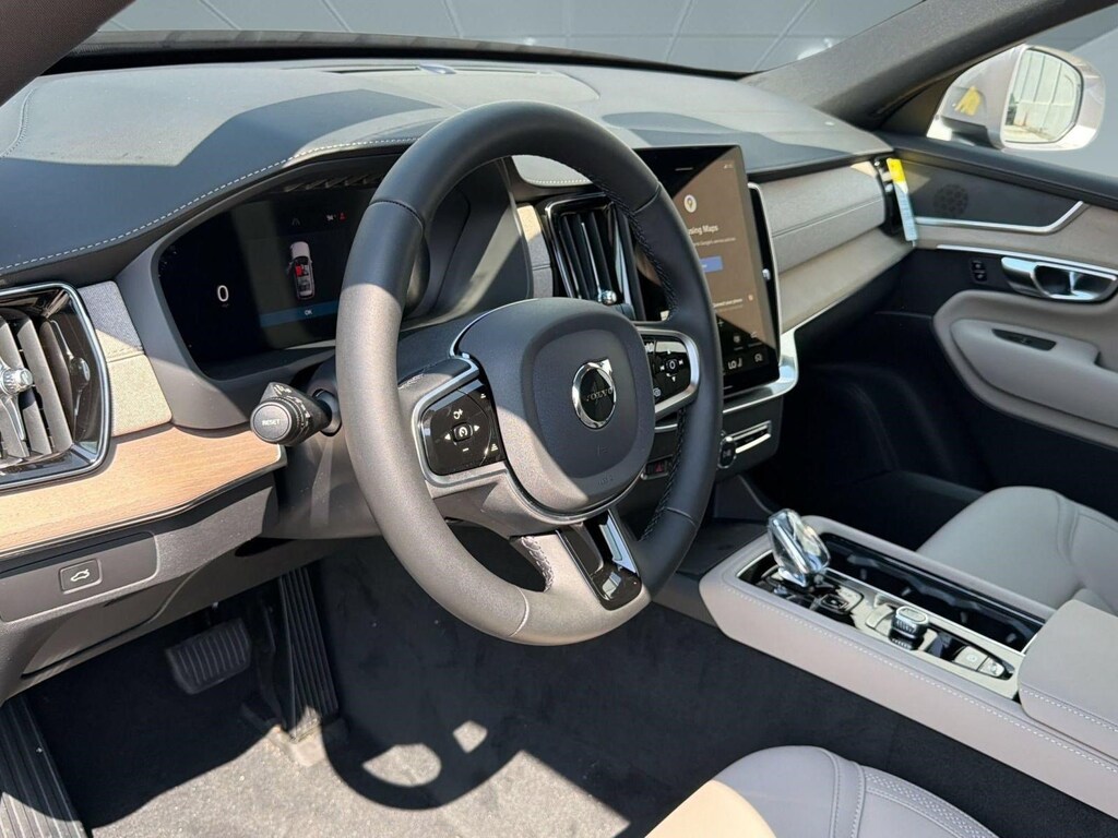 New 2026 Volvo XC90 B6 Plus 7-Seater SUV
