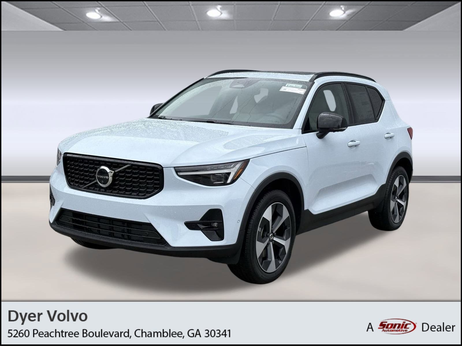 2026 Volvo XC40 Plus's photo