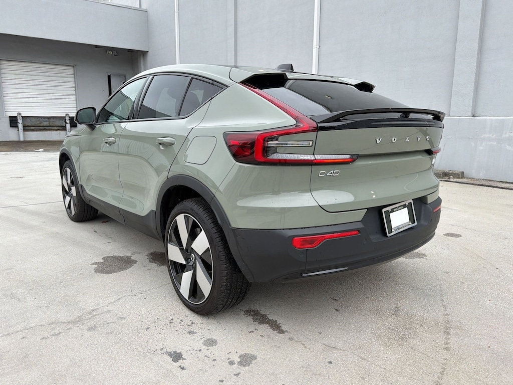 Used 2023 Volvo C40 Recharge Pure Electric Ultimate SUV