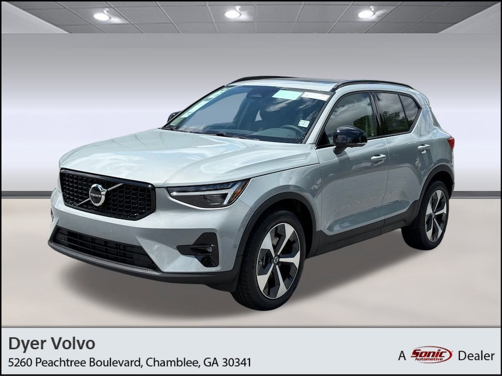 New 2026 Volvo XC40 B5 Plus SUV