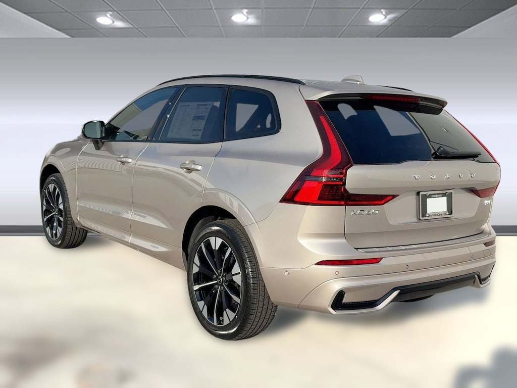 New 2026 Volvo XC60 B5 Plus SUV