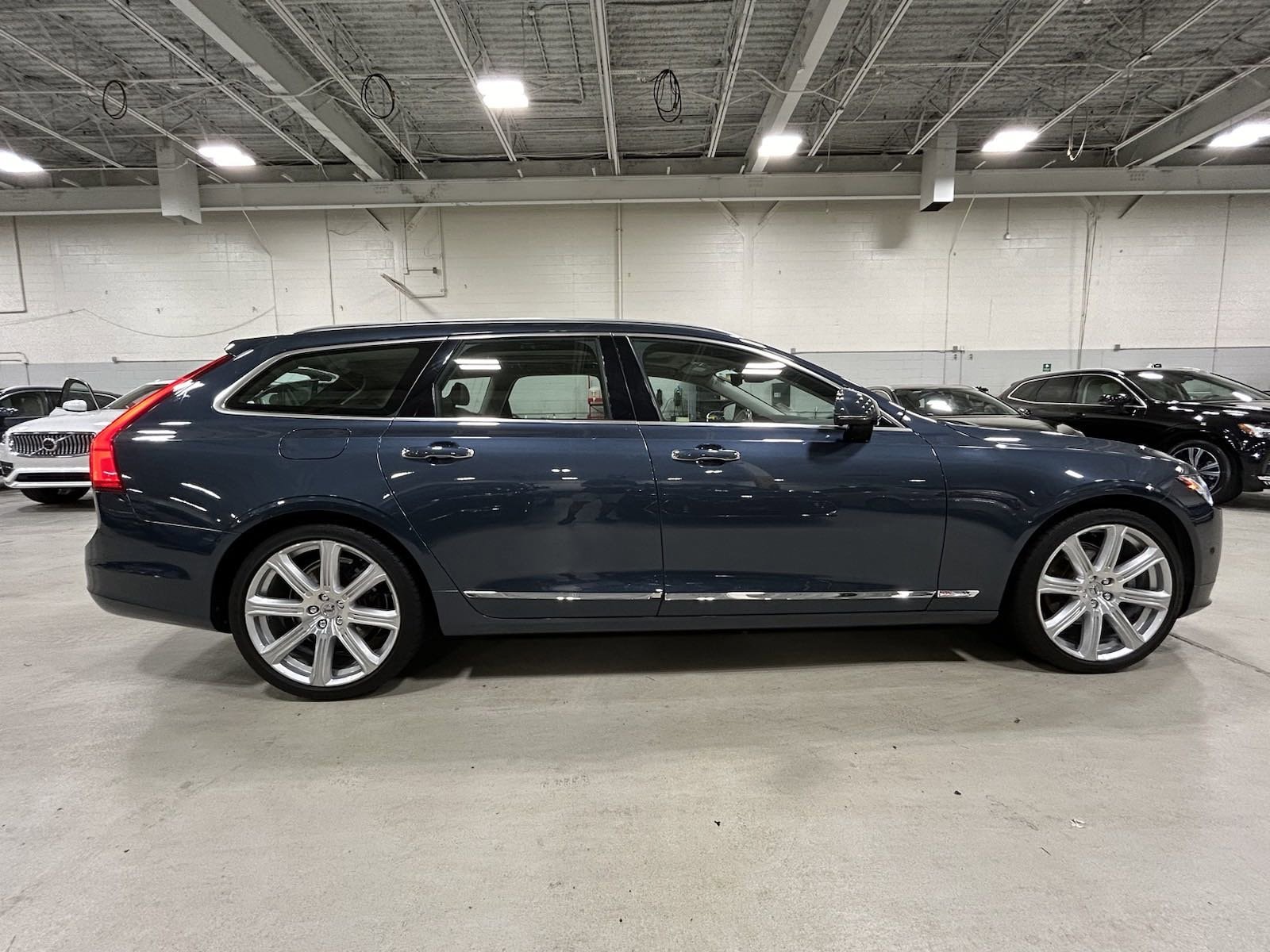 Used 2018 Volvo V90 Inscription with VIN YV1102GL5J1064363 for sale in Chamblee, GA