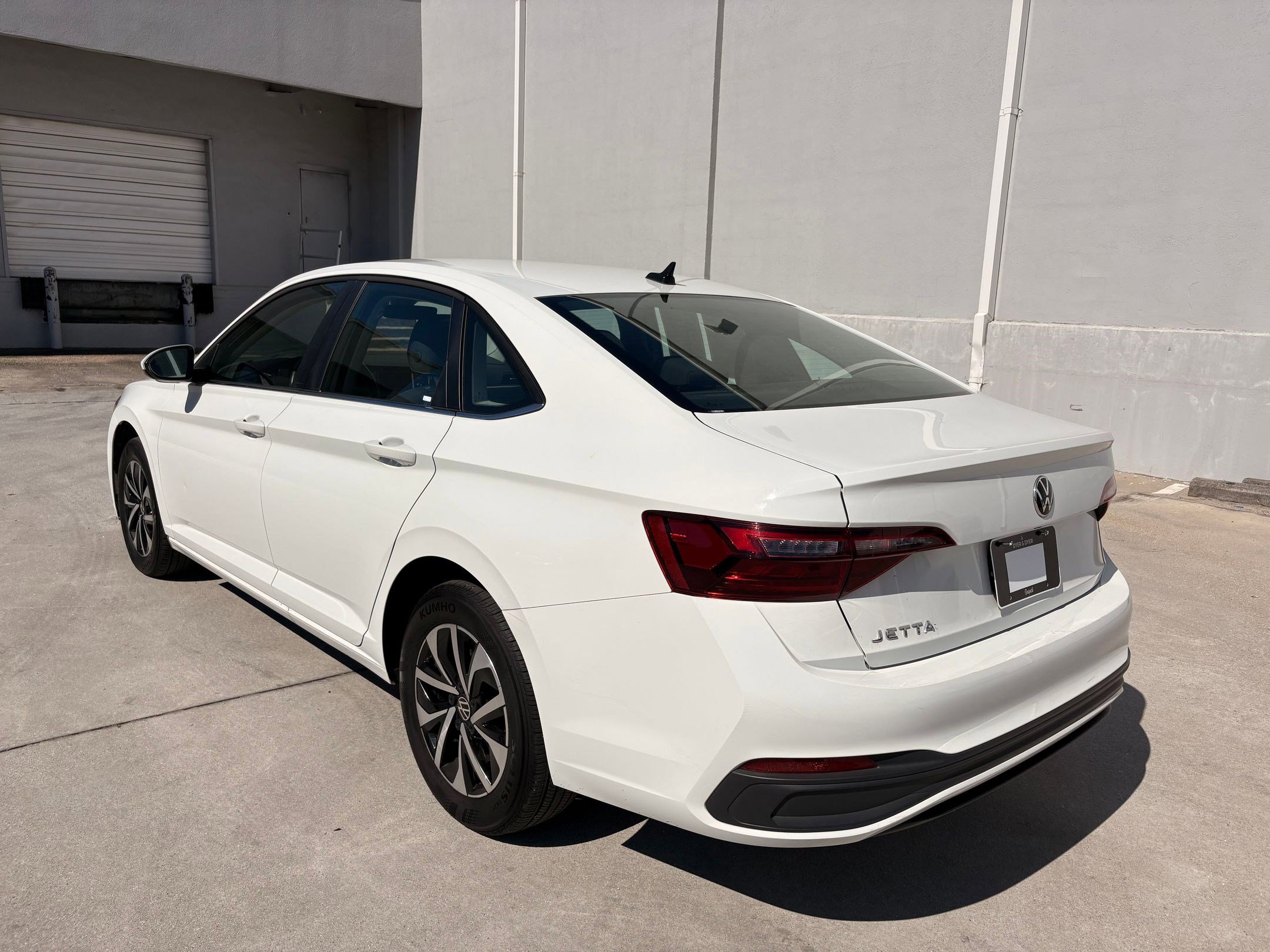 2024 Volkswagen Jetta S photo 3