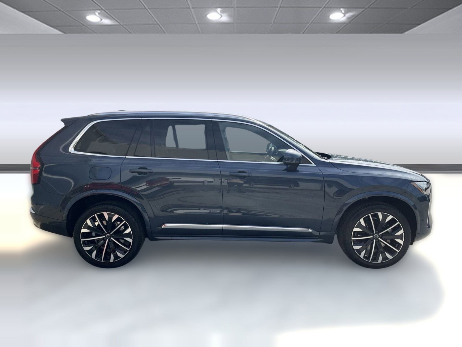 2026 Volvo XC90 Plus - Photo 8