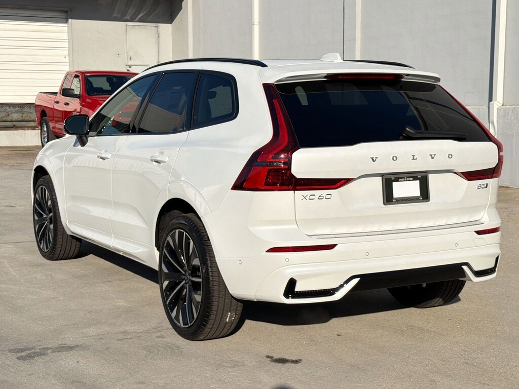 New 2026 Volvo XC60 B5 Ultra SUV