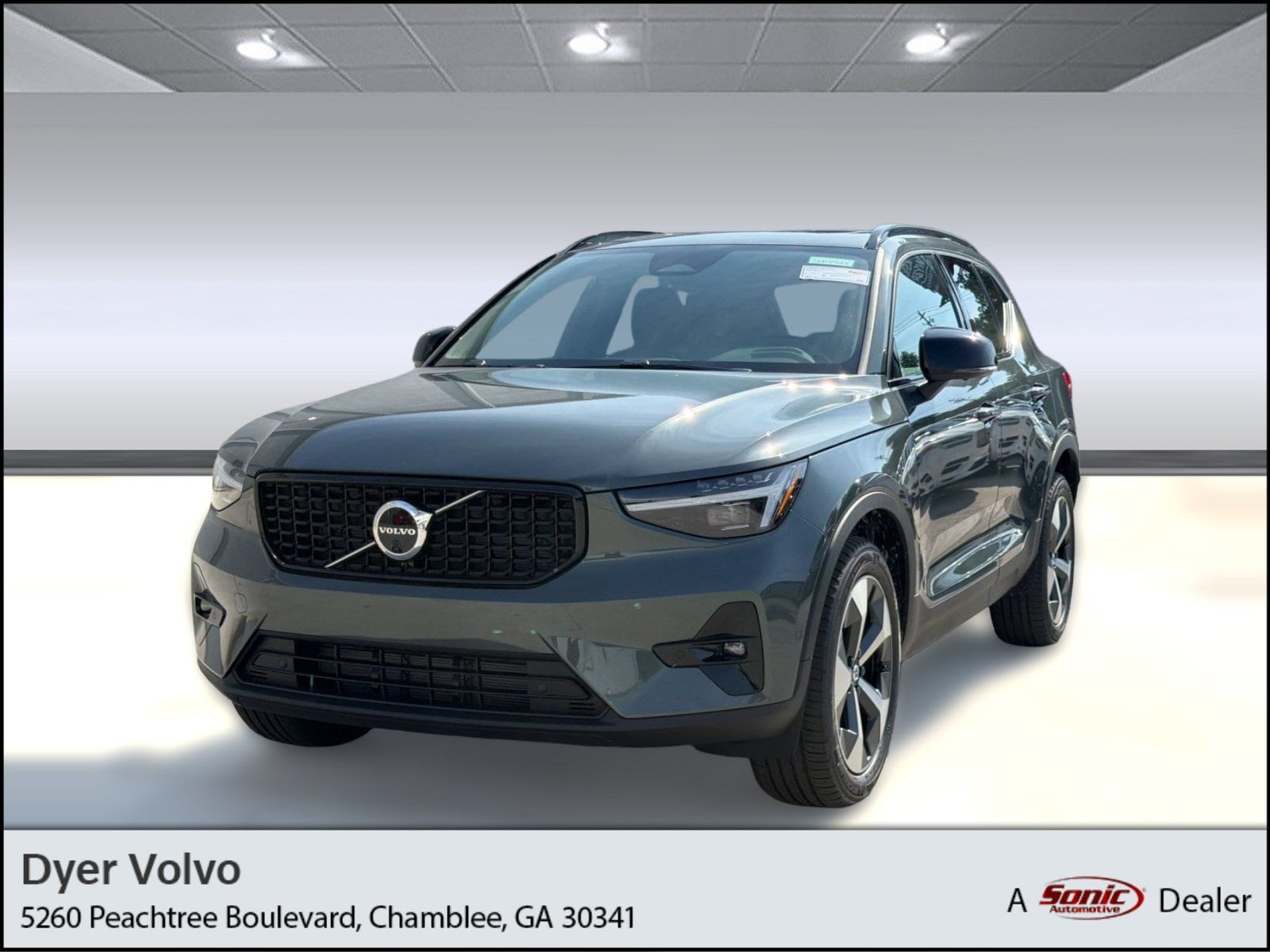 2026 Volvo XC40 B5 Plus