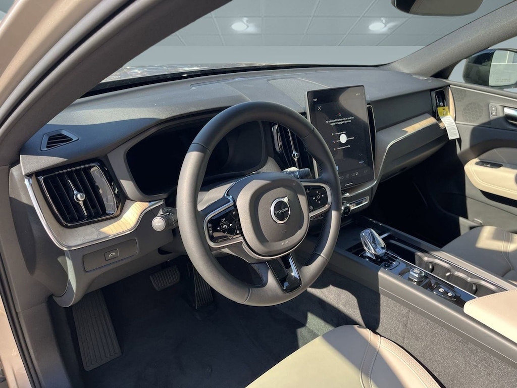 Used 2026 Volvo XC60 B5 Core SUV